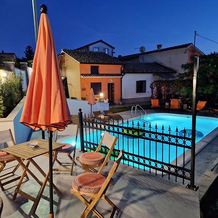 Roč Casa Luanaヴィラ エクステリア 写真